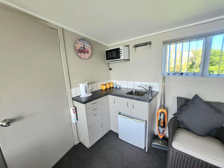 1 and 5 Wilson Street Moeraki_21