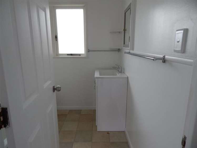 2/124 Te Atatu Road Te Atatu South_5