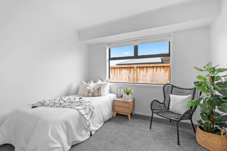 27 Saint Michael Crescent One Tree Point_27