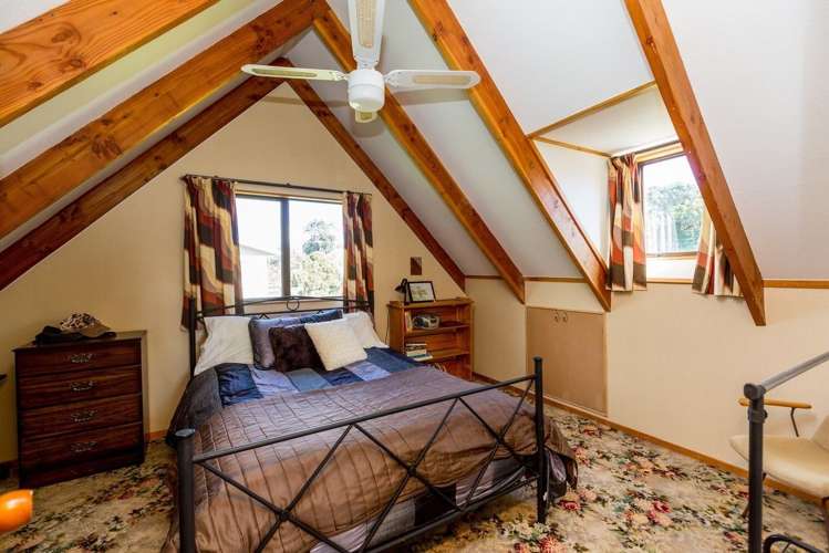 29 Tainui Street Mokau_10