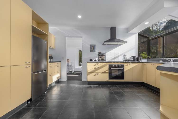 11 Harry Shaw Way Raumati South_4