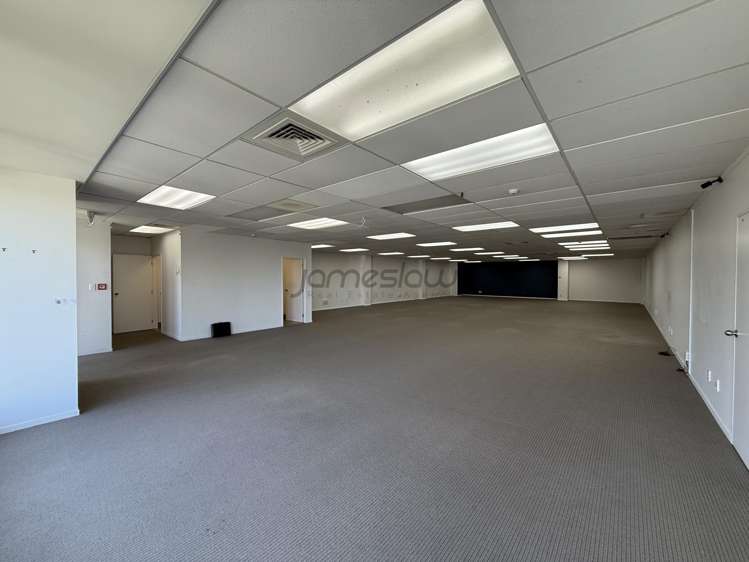 Eastern/179a Archers Road Wairau Valley_2