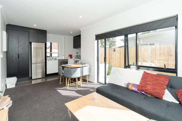 1/12 Charlemont Street Whitiora_6