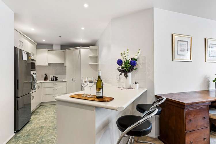 1I/175 Hurstmere Road Takapuna_8