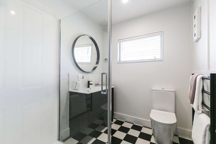 74 Kentwood Drive Woodridge_12