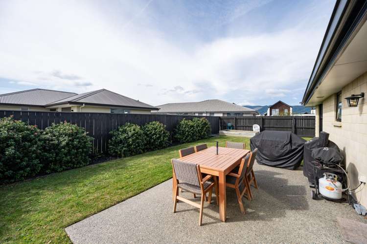 5 Mulberry Lane Richmond_11