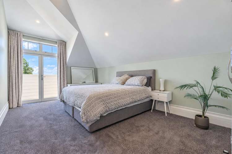 291 Forest Hill Road Waiatarua_9