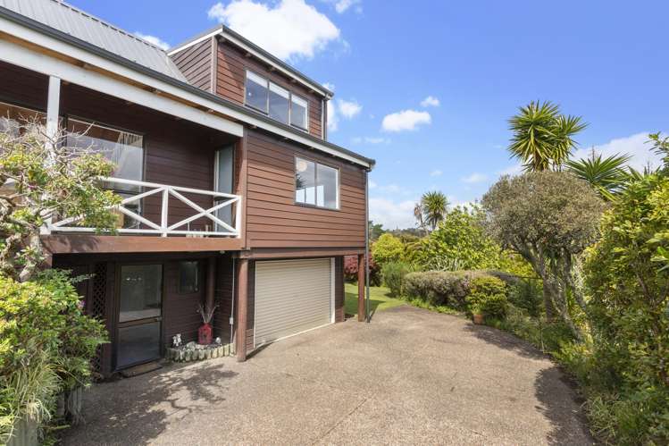 99 Captain Scott Road Glen Eden_16