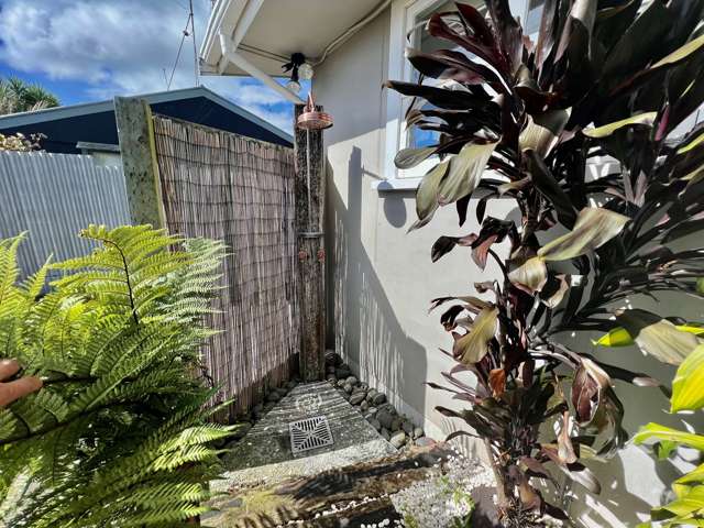 8 Te Hutewai Road Raglan_2