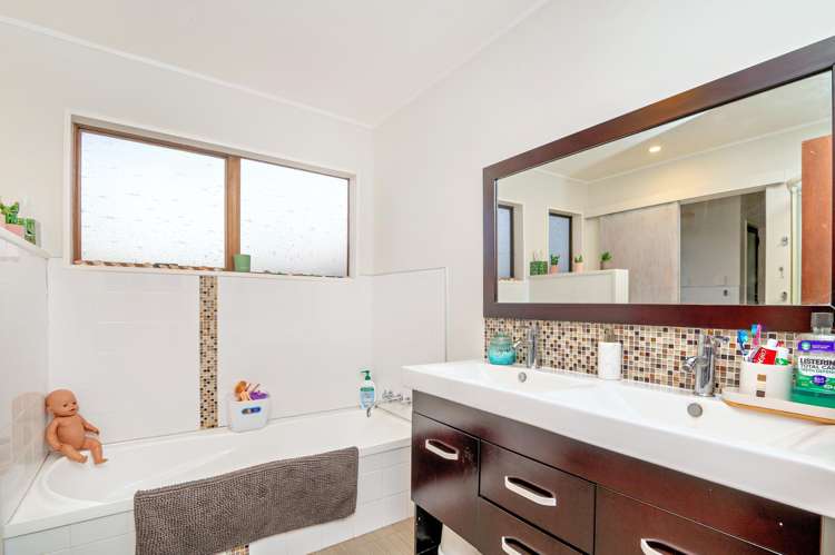 73b Caverhill Road Manawahe_11