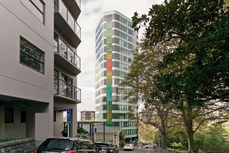 1304/18 St Martins Lane City Centre_13