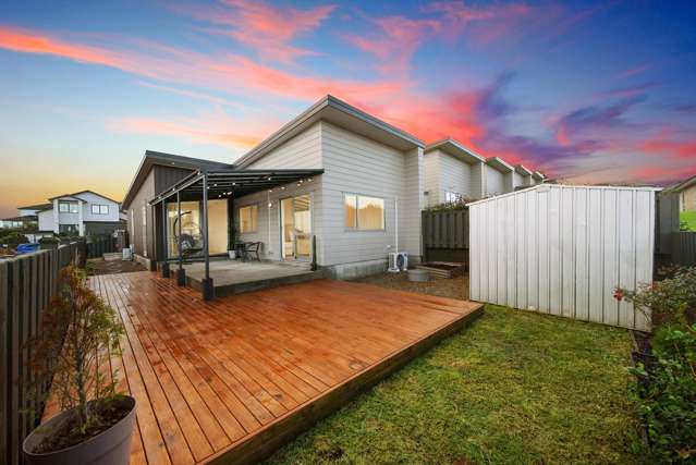 Easy-Care Living with Views