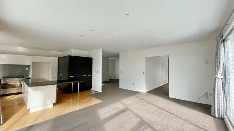 77 James Paige Lane Riverhead_6