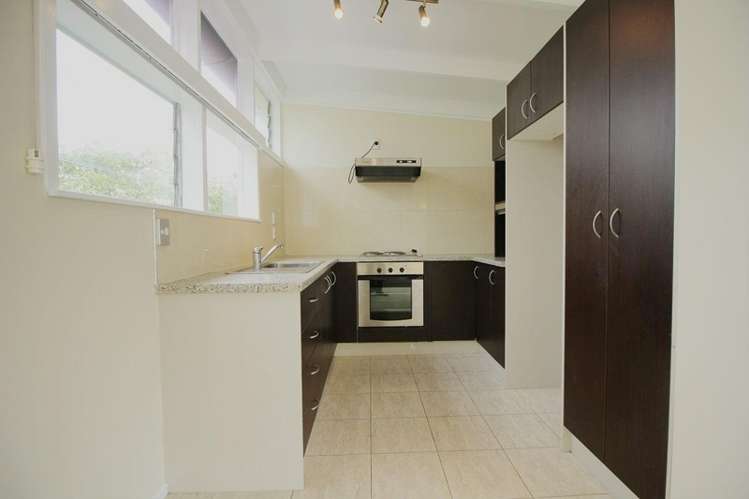 2/127 Seabrook Avenue New Lynn_3