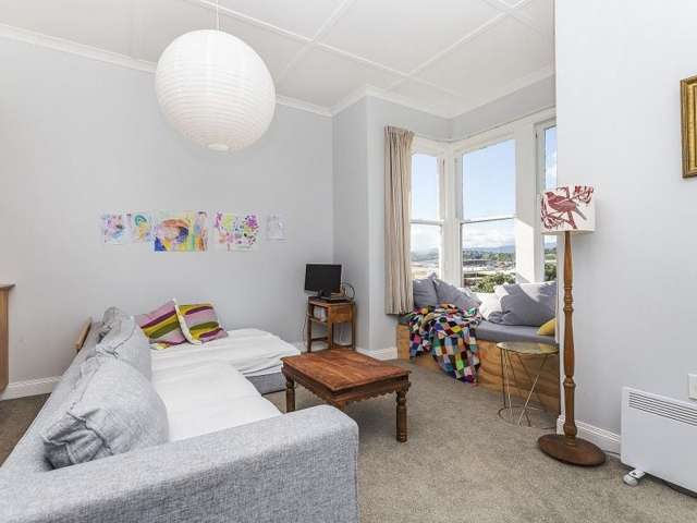 Upper unit/6 Queens Drive Kilbirnie_2