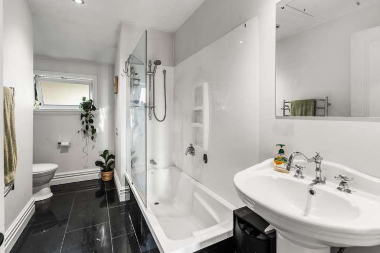 88 Roker Street Somerfield_13