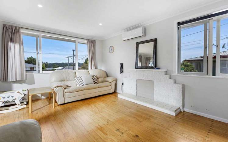 1/25 Fairclough Road Beach Haven_6