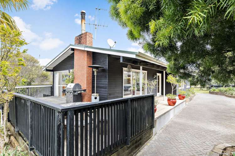 77 Willerton Avenue New Lynn_5