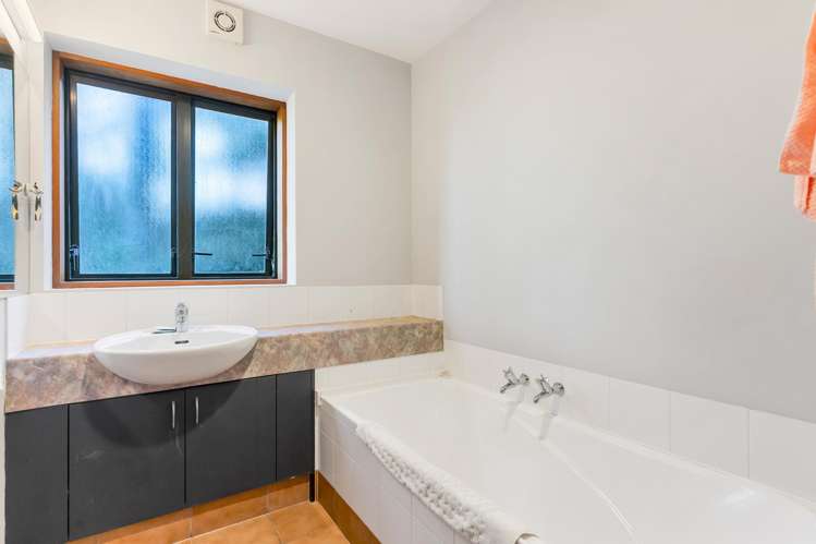 11 Preston Way Ngaio_6
