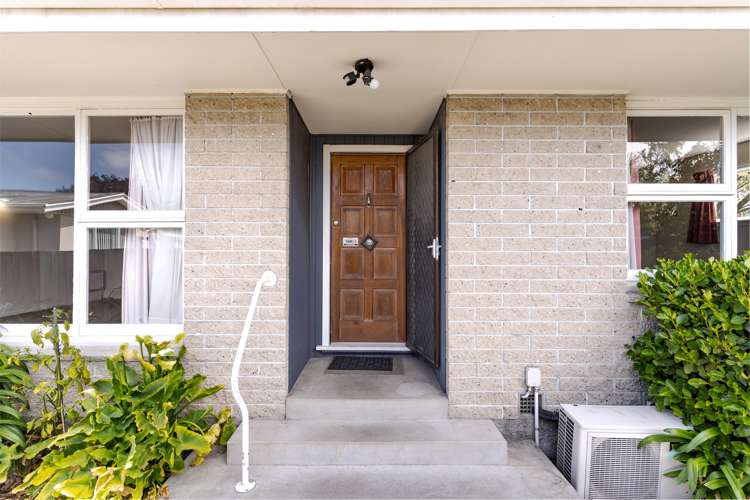 2/7 Tulloch Place Papanui_8