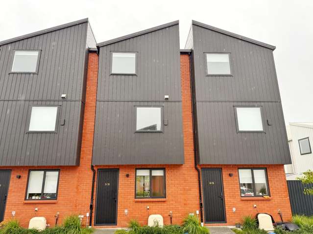 5/31 Normandy Place 11401_2