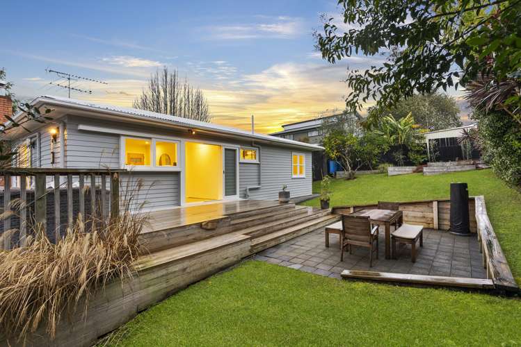 4 Packham Place Beach Haven_14