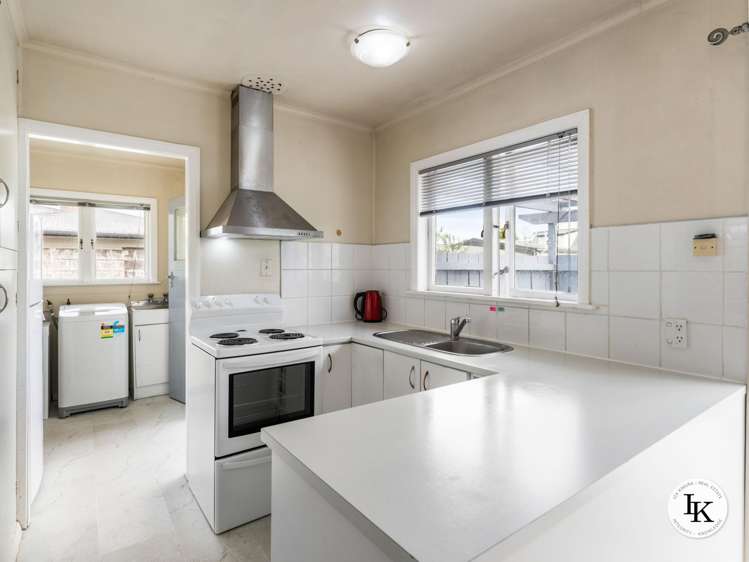 1/21 Rollerson Street Papakura_5