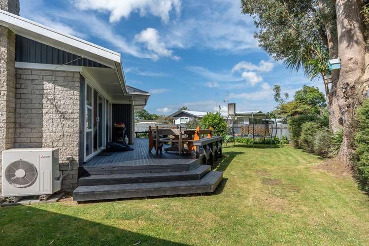 20 Rosalind Street Deanwell_13