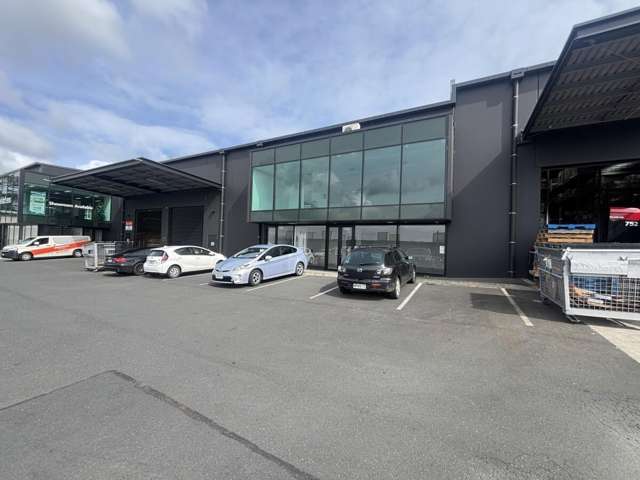 2/5 Northside Drive Westgate_2