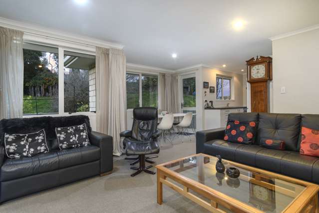 5 Barossa Way Brookfield_2