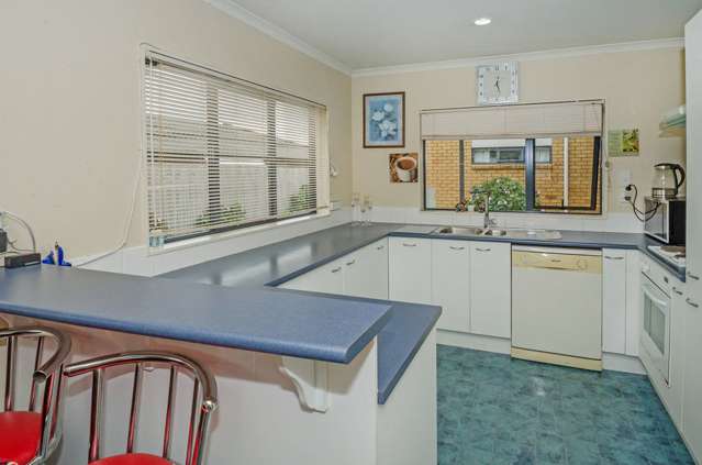 27 Innisowen Place Flat Bush_3