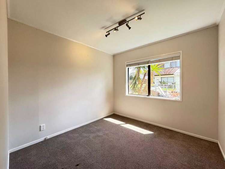 13 Sheralee Place Bucklands Beach_7