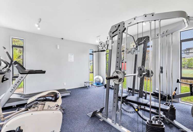 127/2 Armoy Drive East Tamaki_12