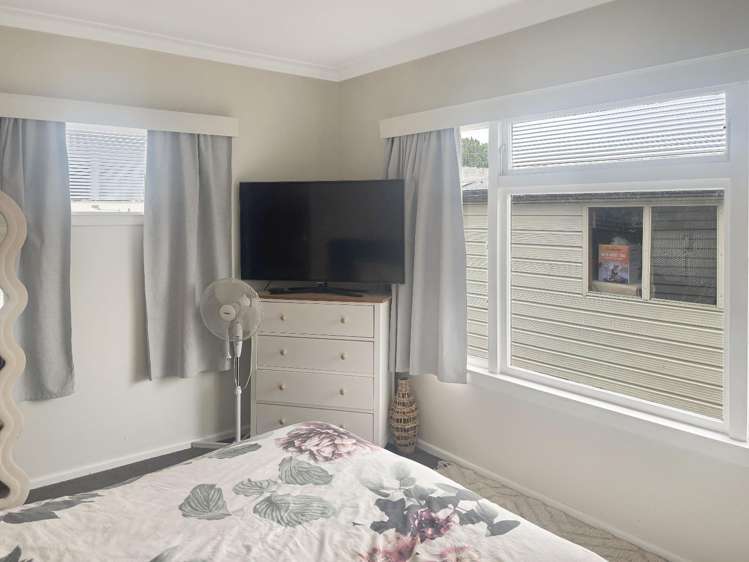 3/612 Queen Street West 10482_4