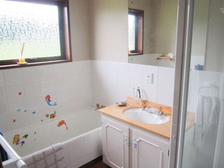 73 Flora Road East Makarewa_11