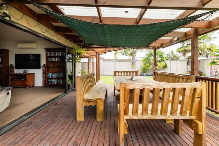 6 Lowry Place Frimley_22