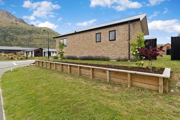 2 Headley Drive Lower Shotover_24