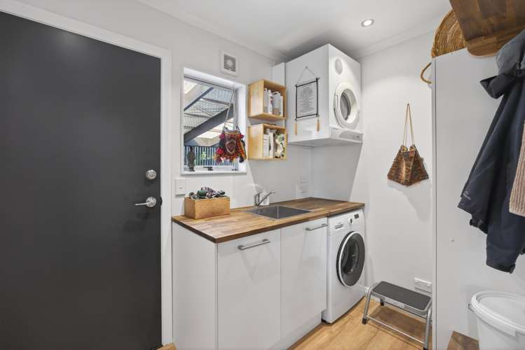 53 Mount Street Nelson South_11