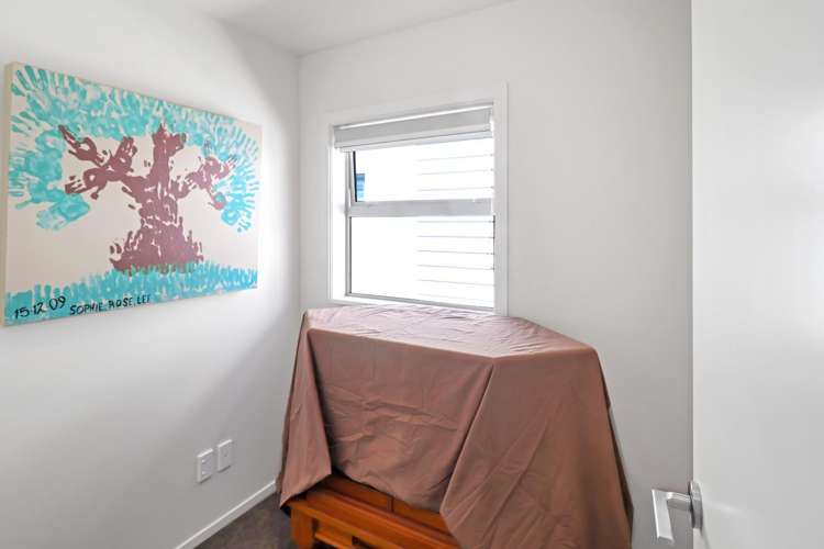 15 McGrath Way 1353_10