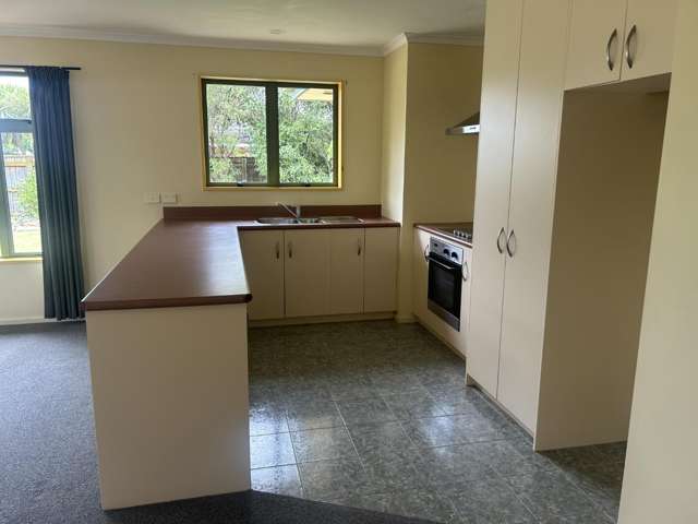 18 Whiting Drive 11199_3