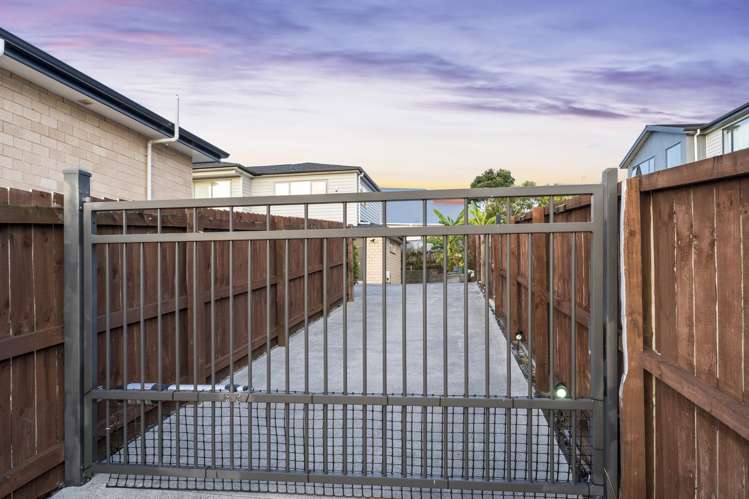 64 Cirrus Way Ranui_33