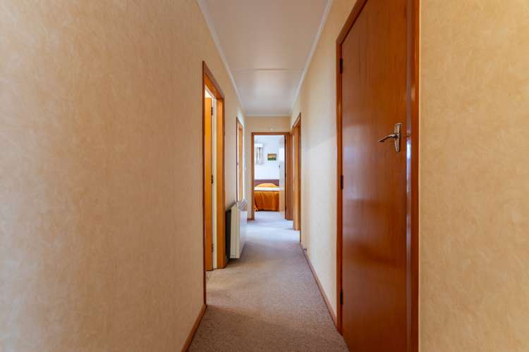 76 Guy Street Dannevirke_16