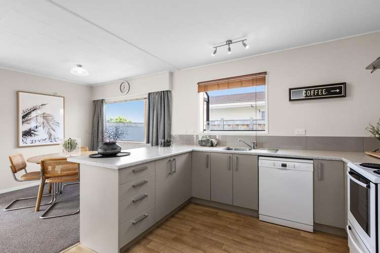 3/11 King Street Taradale_4