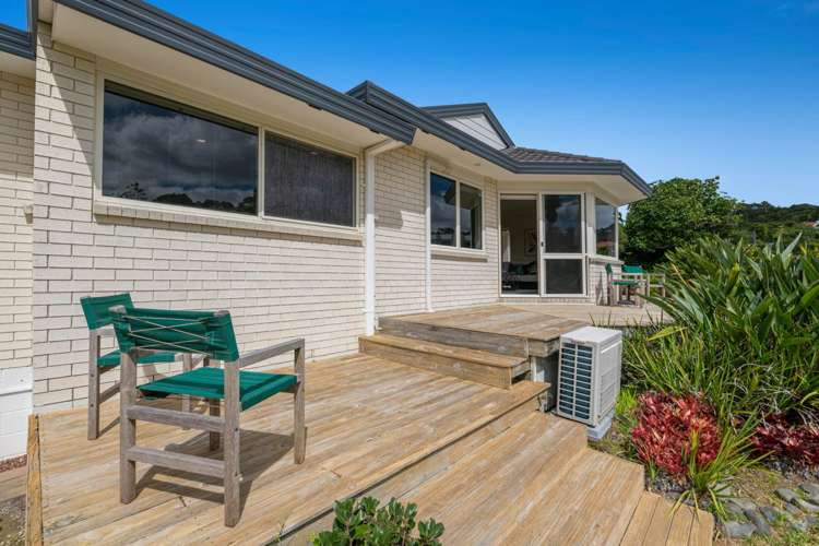 1 Grovenor Drive Orewa_28