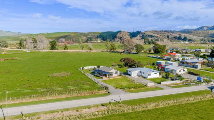 14 Beach Road Porangahau_21