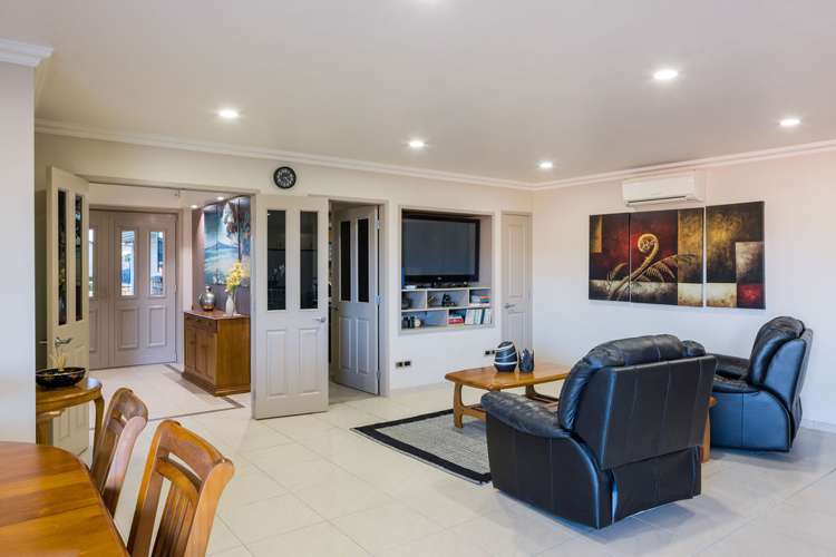 64 Moonlight Drive Rototuna North_6