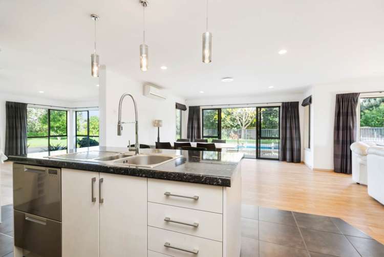 10 Glengarry Lane Tamaterau_4