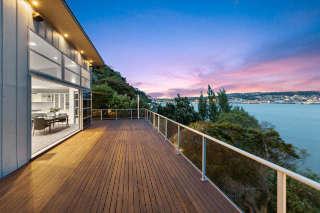 Sun-Filled Retreat Crafted for Luxury Living