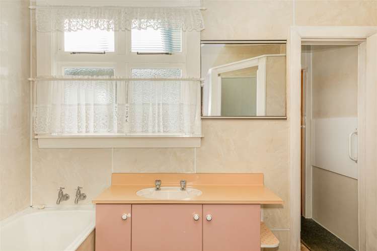 28 The Esplanade Westport_13