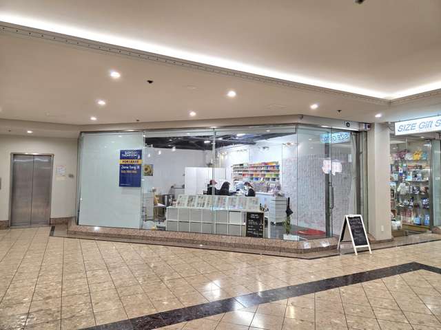Unit 2J, 239 Queen Street Auckland Central_1